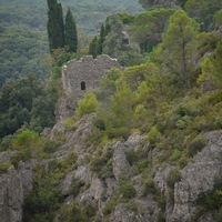 Photo de France - Le Cirque de Mourèze et le Lac du Salagou